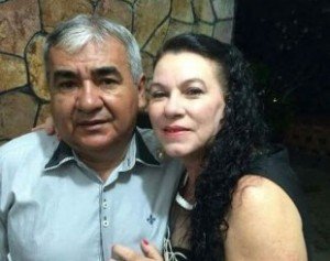 nego-da-goteira-e-esposa