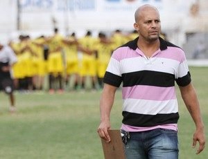 Gil Baiano confirmou reunião no início da tarde desta sexta-feira da diretoria do Treze (Foto: Julio Cezar Peres / Jornal da Paraíba)