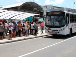 PARADA-DE-ONIBUS-LAGOA
