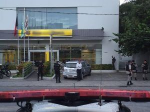 agencia_arrombada_no_bessa