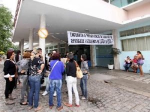 protesto-servidores-saude-campina-grande