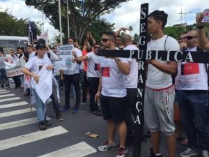 protesto_aprovados_concurso_pm_lagoa